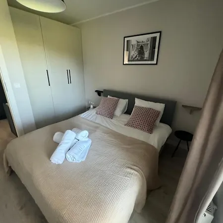 9 Apartment *